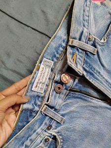 Light Blue Washed Mid Waist Jeans