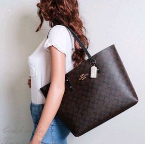 COACH BIG SIZE SIGNATURE TOTE BAG @SALE