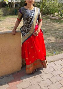 Red lehenga Choli Set With Zari Work! 😍🤌🏻