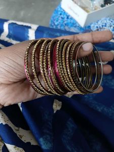 Sparkling Bangle Set