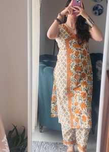 Floral Print Kurta with pants