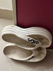 Fila White Flip Flops for 38 size and number 5