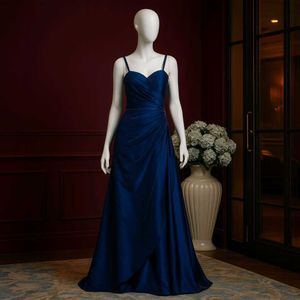 Elegant Navy Blue Formal Gown