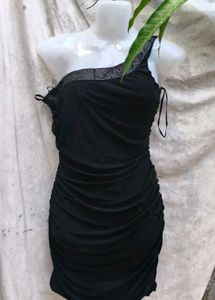 DAMM GORGEOUS BLACK RUCHED BODYCON