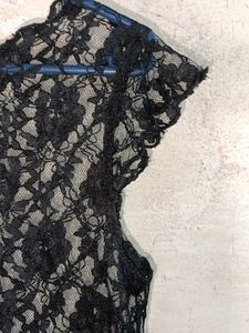 Stylish See-through Partywear Lace Crop Top 🖤