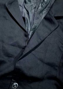 Zet Black Coat