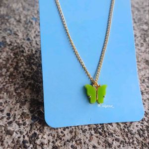Green Butterfly Neckchain 🦋
