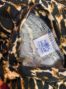 Beige &amp;b lack Animal Print
