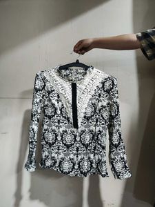 Patterned Long Sleeve Top