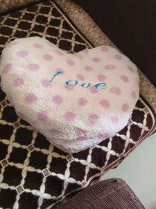 💖 Cute Heart “Love” Cushion 💖