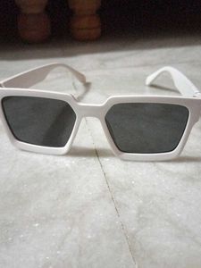 Unisexual Professional Quality Sunglass