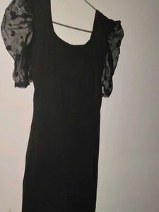 Elegant Black Midi Dress
