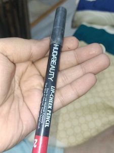 Huda Beauty Lip Contour With Avon Shade Stick