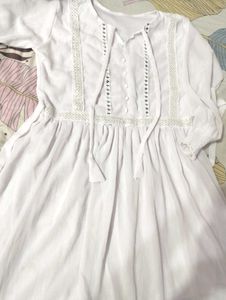 M Size White Short Kurti