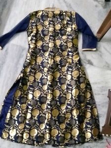 Elegant Navy &amp; Gold Kurta