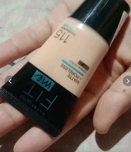 Maybelline Fit Me Foundation