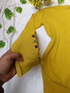 Zara Knit Pullover 💛