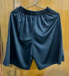 ADIDAS JAPAN BLACK SHORTS SIZE (30-32)