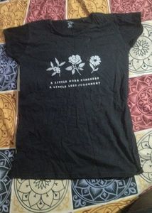 Black Tee 🖤