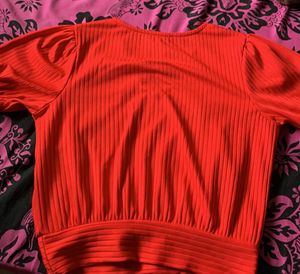 Cute Red Crop Top //Made In Turkey //Size ;xs Can Fit S As Well //criss Cross Look On Front Giving A Cute Look