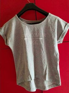 Crop Top With Wide Neck And Simple Design