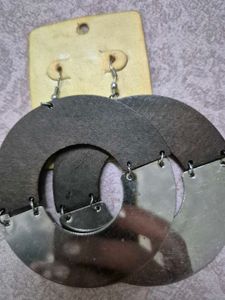 Earings