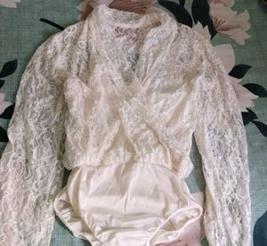 LACE BODYSUIT