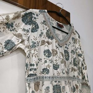 Floral Print Kurta/ Frocksuit Set