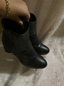 ELLE Leather Black Ankle Boots