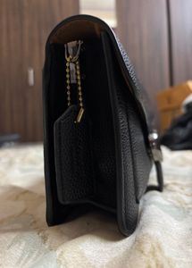 Coach Black Tabby Medium (first Copy)
