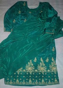 Green creap silksuite