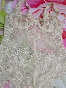 (1300)Vintage Lace Bodysuit