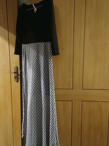 Chic Black &amp; White Maxi Dress