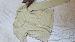 THREE AESTHETIC TOPS COMBO