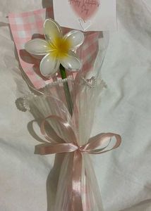 Flower Claw Clip Bouquet 💐