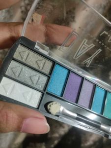 Combo Of Eyeshadow Palette n Loose Powder