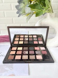 Huda Beauty Pretty Grunge