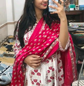 Red &amp; White Printed Kurti Set