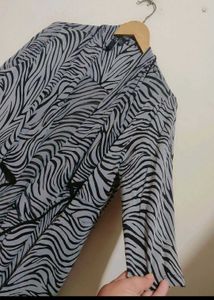 Grey Printed Shrug For Girl Or Woman 38 Bust