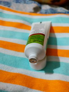 Mamaearth Onion Shampoo