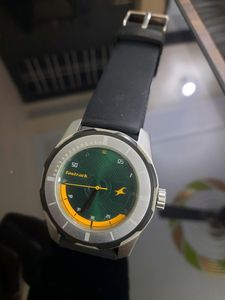 FastTrack Analog Unisex Watch ⌚