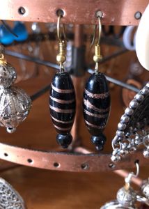 Black Dangler