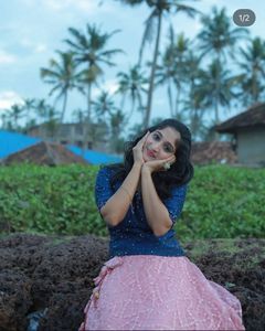 &#34;Prettiest party wear top&amp;skirt&#34;😭💙💗👌🏻✨
