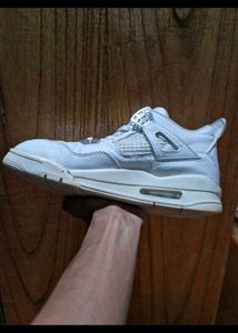 Nike Air Jordan Retro 4