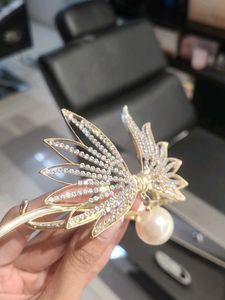 Sparkling Butterfly Hair Clip