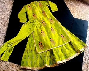 It&#39;s A Girls 2 In 1 Kurti With Leggings