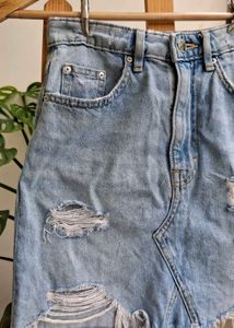 H&amp;M DIVIDED Distressed Denim Mini Skirt