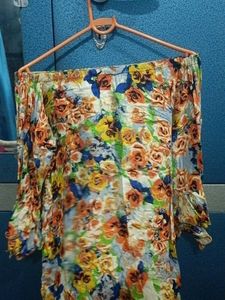 Floral Print Ruffle Sleeve Top
