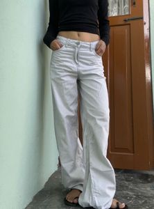 Mid Rise Trouser