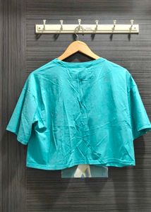 Light blue cropped oversized t-shirt free size